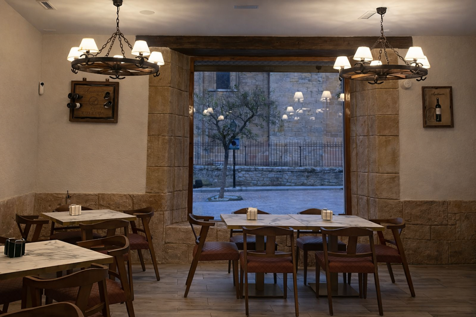 Salón interior de El Rosetón en Sigüenza